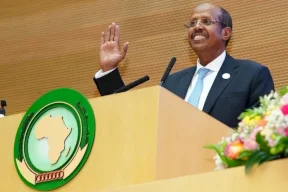 رئيس مفوضية الاتحاد الأفريقي: يجب «وقف إبادة» الشعب الفلسطيني