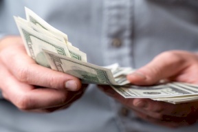 4.5 مليار دولار إجمالي حوالات العاملين الواردة إلى الأردن خلال عام 2025