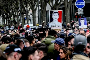 باريس تستدعي السفير الأميركي احتجاجًا على موقف واشنطن من مقتل ناشط يميني