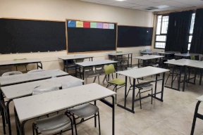 قضايا التعليم العربي: آلاف الطلاب العرب مهدّدون بالانقطاع عن التعليم بسبب نقص الوسائل الرقمية