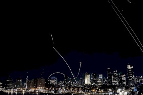 مخاوف في البنتاغون: استهلاك سريع لذخائر أميركية متطورة في الحرب على إيران