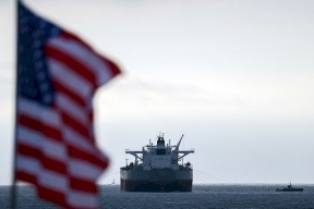 إيران تقصف مقار كردية بالعراق وتستهدف ناقلة نفط أميركية بمضيق هرمز