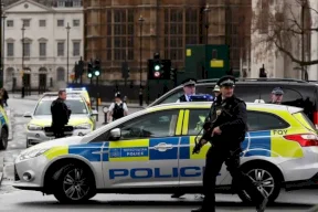 بريطانيا تعتقل 4 أشخاص للاشتباه في قيامهم بالتجسس على مواقع يهودية لصالح إيران