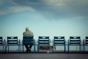 سبب المعاناة من الوحدة المزمنة.. علم النفس يفسر