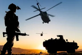 قوامها 2200 جندي.. البنتاغون يرسل وحدة برمائية إلى الشرق الأوسط