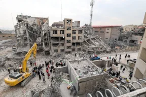 الحرب على إيران تدخل يومها الخامس عشر