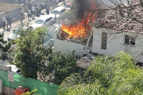 موجات صاروخية إيرانية متتالية تستهدف إسرائيل: مصابون وحرائق وأضرار (فيديو)