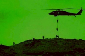 تقرير: واشنطن تدرس نشر قوات "محمولة جوا" لتدخل محتمل بإيران