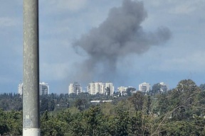 بعد قصف إيراني.. سقوط صاروخ قرب محطة الكهرباء في الخضيرة (فيديو)