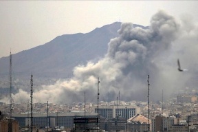 هجمات إسرائيلية - أميركية على مصانع للصلب في إيران