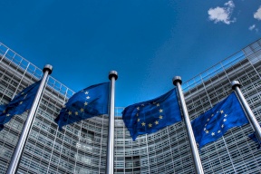 الاتحاد الأوروبي يهدد بفرض عقوبات على إسرائيل حال المصادقة على قانون إعدام الأسرى الفلسطينيين