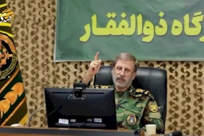 ما دلالة نشر الجيش الإيراني صورا لاجتماع قادته؟