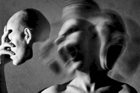 مرض يربك الإدراك: ماذا يحدث داخل عقل مريض الفصام؟