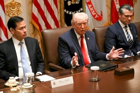 Axios: Military Leaders Present New Options to Trump Regarding Iran