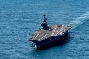 Arrivée du porte-avions "George Bush" dans la région