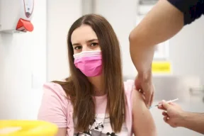 "BioNTech" annonce le début du développement d'un vaccin mis à jour adapté aux variants de 2027