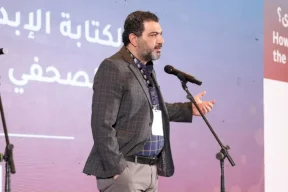 Un passage reporté vers l'arrière de l'objectif : Abdallah Makssour écrit sa journée au Shin Bet