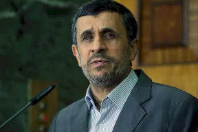 نيويورك تايمز: ترامب فكر بتنصيب محمود أحمدي نجاد رئيسا لإيران