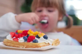 Des scientifiques mettent en garde contre une idée fausse commune de 40 ans sur l'obésité infantile