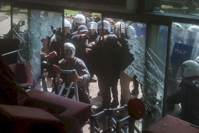 Turquie : la police envahit le siège du Parti républicain du peuple sur ordre d'un tribunal