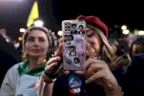 L'Iran décide de rétablir le service Internet après une longue interruption