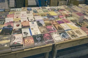 Al-Mutanabbi caché.. comment la culture crée un marché parallèle au cœur de Bagdad ?