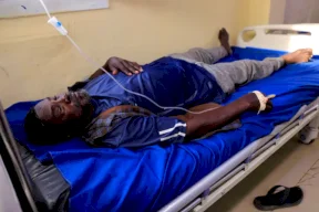 Insuline avariée et "médicaments Boko" : les patients du Soudan entre les feux de la guerre et le poison des médicaments