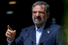 مستشار خامنئي: الاتفاق مع أميركا مشروط بالأموال المجمدة