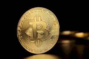 اتفاق واشنطن وطهران يرفع بتكوين إلى أعلى مستوى في أسبوعين