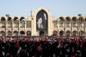 إيران تبدأ مراسم تشييع خامنئي رسمياً