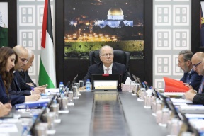 رئيس الوزارء يدعو لتكثيف الجولات الميدانية والتدخلات في مختلف القرى والبلدات وخاصة المستهدفة منها