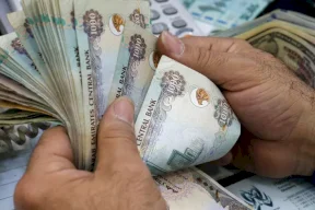 Bloomberg: Unusual Delays in Bank Transfers Between Saudi Arabia and the UAE