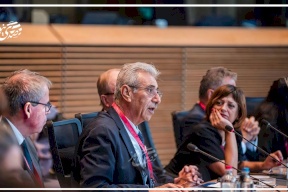 La Commission nationale pour la gestion de Gaza présente le programme de relèvement global pour la bande de Gaza devant les donateurs lors de la conférence de Bruxelles