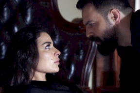 هل من علاقة حب ستجمع بين تيم حسن ونادين نجيم؟