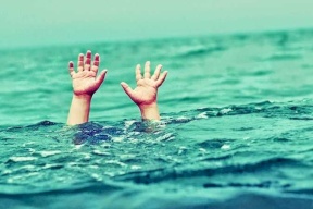 مصرع طفل غرقا ببركة سباحة في غزة