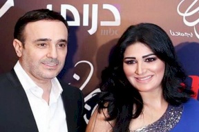 صورة| شاهدوا ماذا ارتدت زوجة صابر الرباعي خلال زيارتها لمسجد الشيخ زايد!