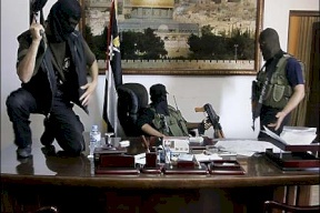 الثوري: حماس لم تجن من انقلابها الدموي الا الدمار لشعبنا