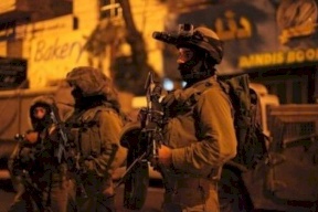 قوات الاحتلال تعتقل 7 مواطنين من الخليل