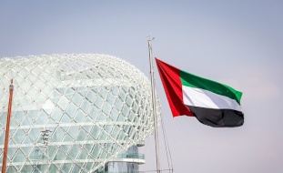 الدفاع الإماراتية تعلن اعتراض وتدمير صاروخين أطلقهما الحوثيون تجاه الإمارات