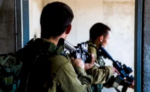 تل أبيب تمنع الجنود البدو من اصطحاب أسلحتهم إلى منازلهم