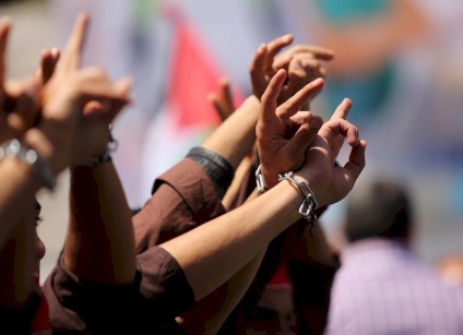 إصابة مجندة إسرائيلية على يد أسير فلسطيني