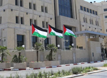 مصادر مطلعة لـ"صدى نيوز": إسرائيل قررت تمديد العلاقة المصرفية مع البنوك الفلسطينية لمدة hسبوعين فقط