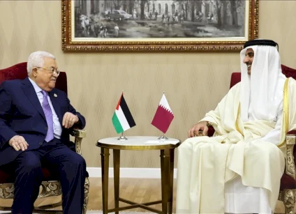 الرئيس يصل قطر ويلتقي الأمير تميم ويعزي بوفاة الشيخ حمد بن خليفة آل ثاني