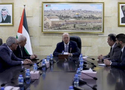 الحكومة تعلن تفعيل لجان الطوارئ في المحافظات للتعامل مع أي تطورات 