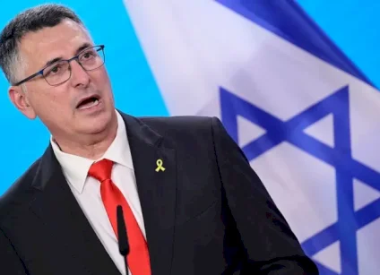 ساعر: لا يمكن إسقاط النظام الإيراني إلا عبر الإيرانيين