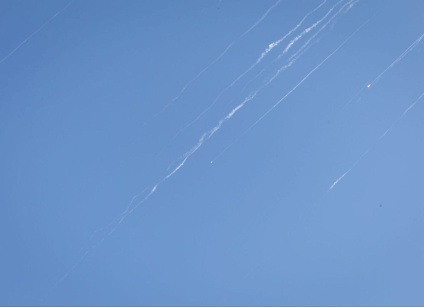 تطورات الحرب.. الجيش الإيراني يؤكد ضرب مخازن وقود في حيفا وقتيل جديد في إسرائيل