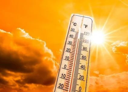 الطقس: أجواء حارة وانخفاض طفيف على الحرارة
