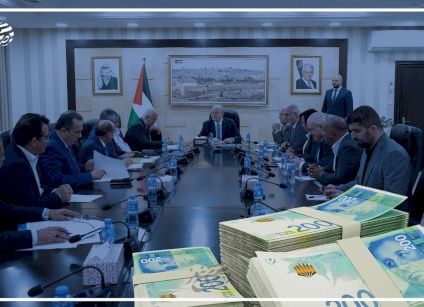 المقاصة وتكدس الشيكل.. أزمات تحركها السياسة لا المال