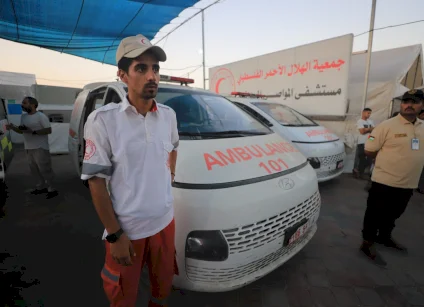 الهلال الأحمر تدين الإخفاء القسري لاثنين من طواقمها بغزة من قبل الميلشيات المسلحة