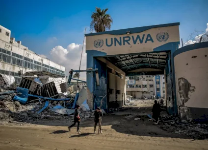 إدانات واسعة.. الأونروا تُصدر قراراً بفصل قرابة 600 موظف من غزة